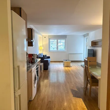 Moderno A Pie De Pistas 4pax, Pk Gn Apartment *