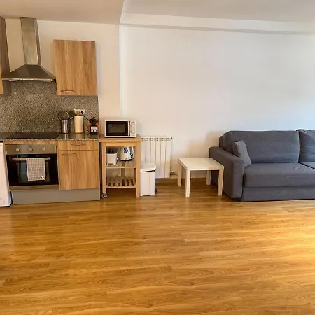 Moderno A Pie De Pistas 4pax, Pk Gn Apartment *